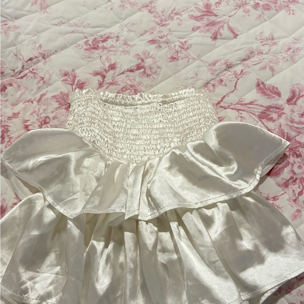 Elegant White Ruffled Skirt